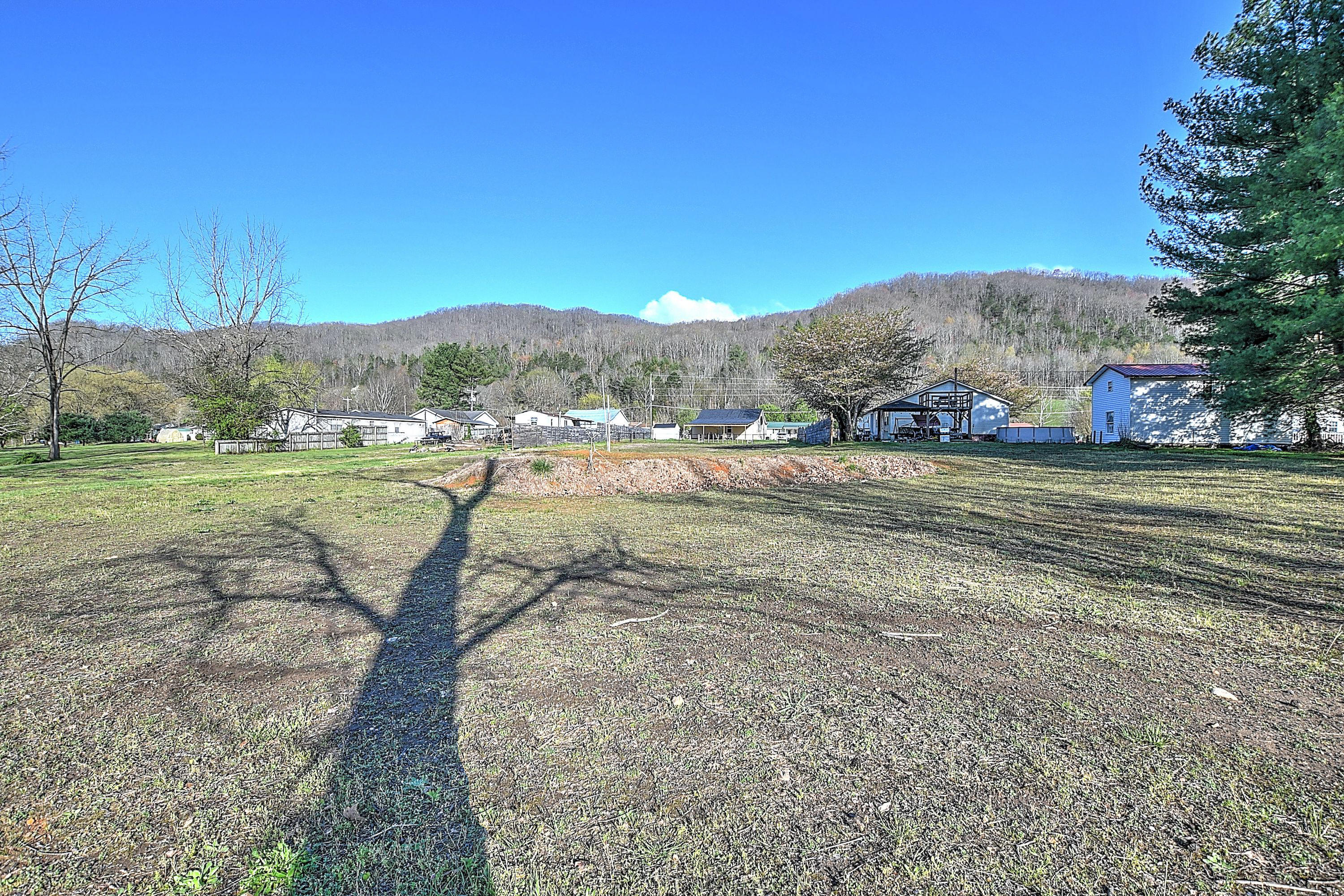 166 Bumpus Cove Road Erwin, TN 37650 - Photo 36 of 50 166 Bumpus Cove-36
