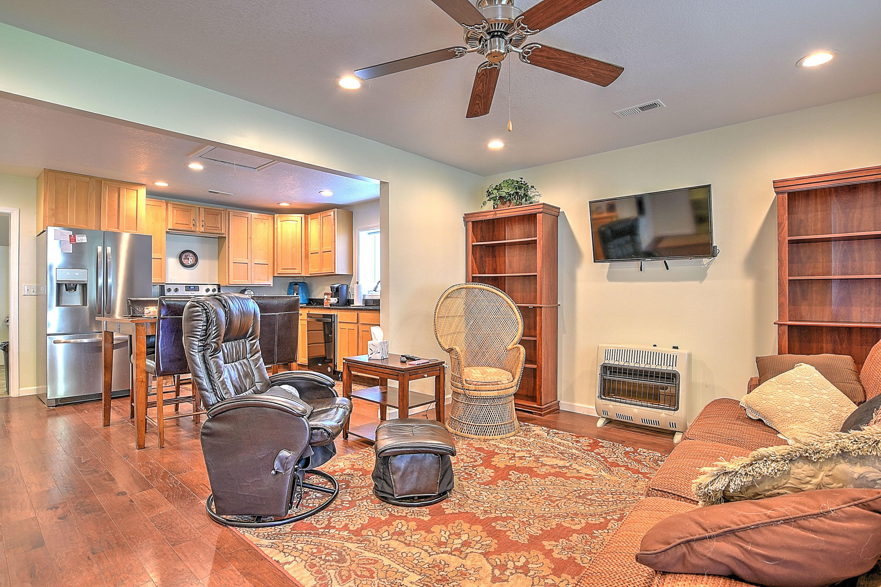 166 Bumpus Cove Road Erwin, TN 37650 - Photo 4 of 50 166 Bumpus Cove-4