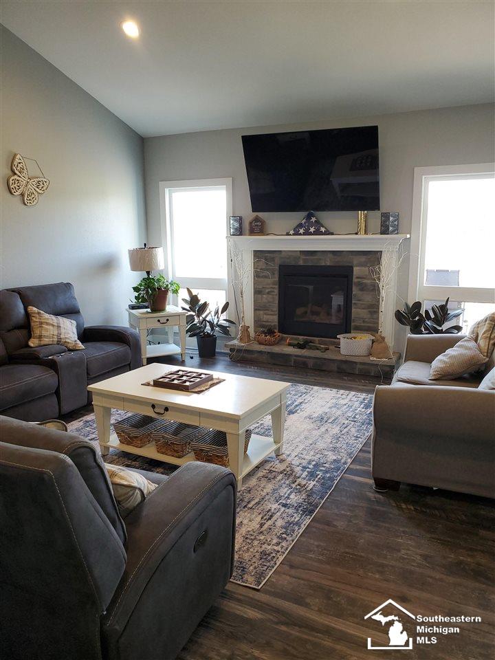 1033 East Samaria Road Erie, MI 48133 - Photo 5 of 18