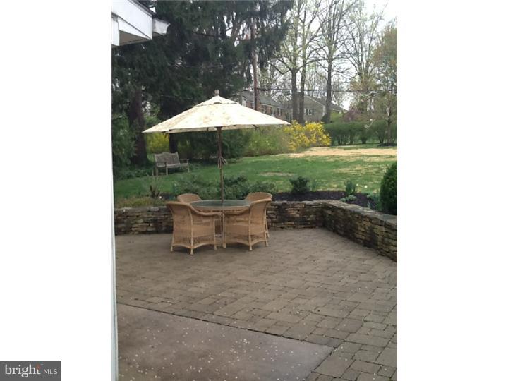 53 Crestline Road Wayne, PA 19087 - Photo 10 of 22 Patio