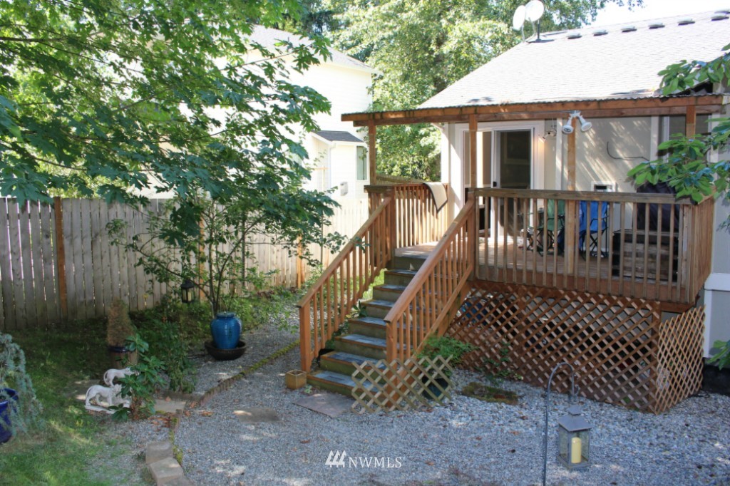 1536 228th Street Southeast, Unit B Bothell, WA 98021 - Photo 15 of 17