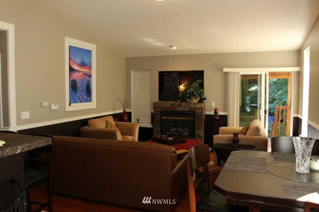 1536 228th Street Southeast, Unit B Bothell, WA 98021 - Photo 3 of 17