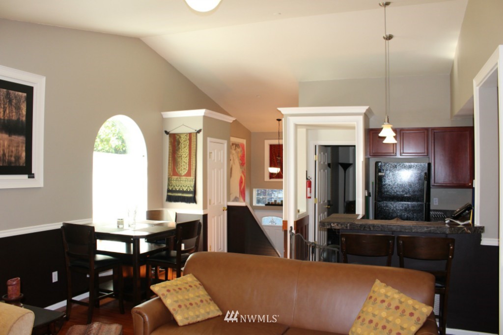1536 228th Street Southeast, Unit B Bothell, WA 98021 - Photo 4 of 17