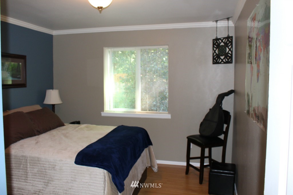 1536 228th Street Southeast, Unit B Bothell, WA 98021 - Photo 8 of 17