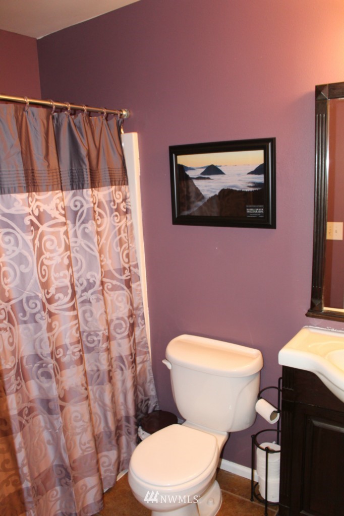 1536 228th Street Southeast, Unit B Bothell, WA 98021 - Photo 9 of 17