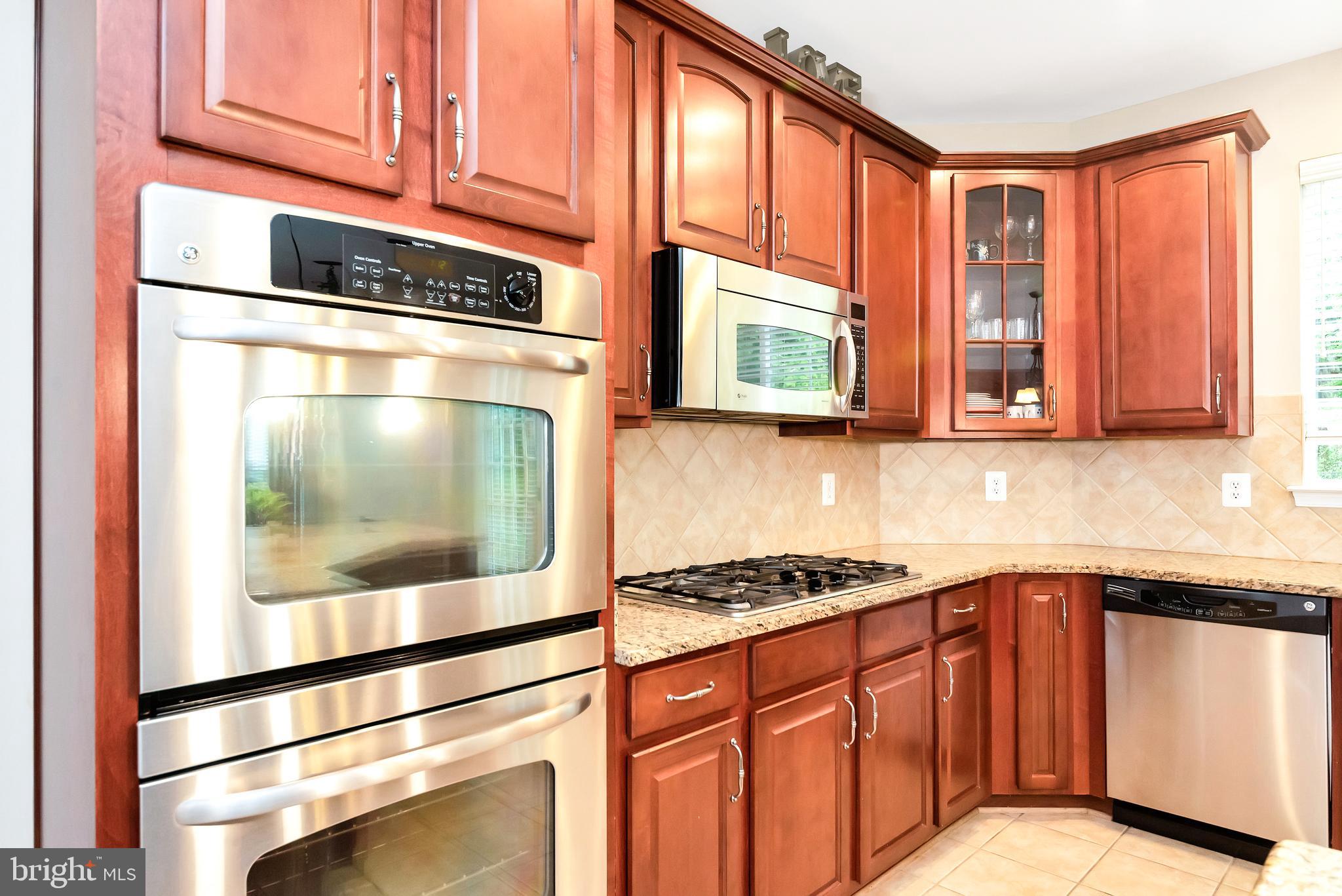4950 Pale Morning Dun Road Elkridge, MD 21075 - Photo 22 of 70 Kitchen