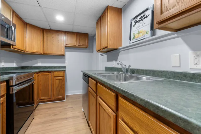 $549,900 | 583 Burt Hill Road, Winchester, NH 03470