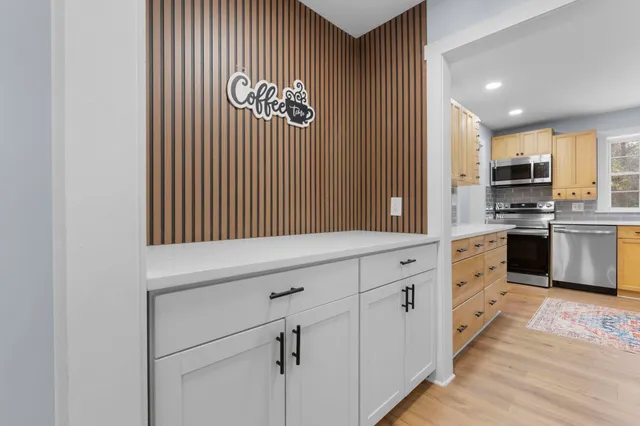 $549,900 | 583 Burt Hill Road, Winchester, NH 03470