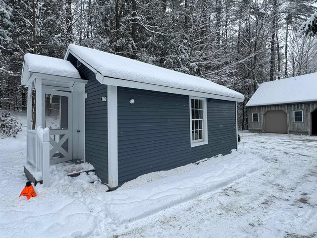 $549,900 | 583 Burt Hill Road, Winchester, NH 03470