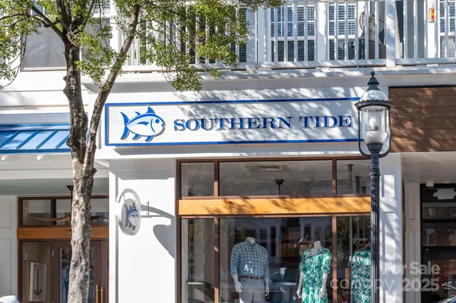 $940,000 | 15826 Trenton Place Road, Huntersville, NC 28078