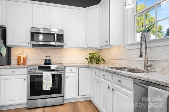 $940,000 | 15826 Trenton Place Road, Huntersville, NC 28078