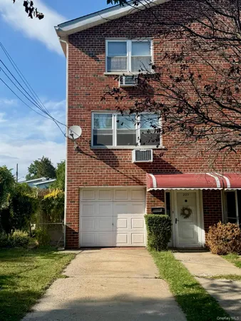 $699,000 | 223 Ditmars Street | City Island