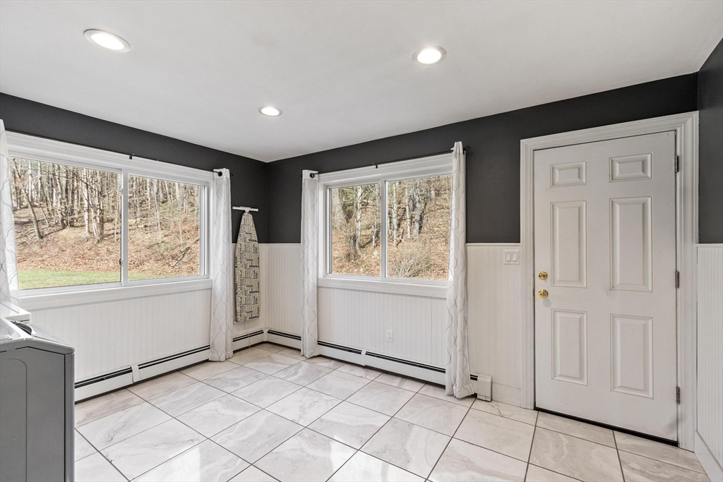 885 Royalston Road Phillipston, MA 01331 - Photo 17 of 40