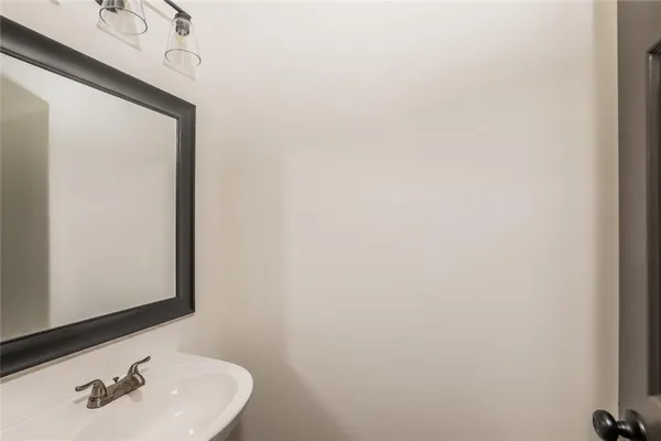 $2,050 | 2555 Flat Shoals Road, Unit 3005, Atlanta, GA 30349
