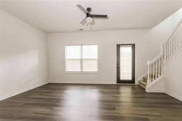 $2,050 | 2555 Flat Shoals Road, Unit 3005, Atlanta, GA 30349