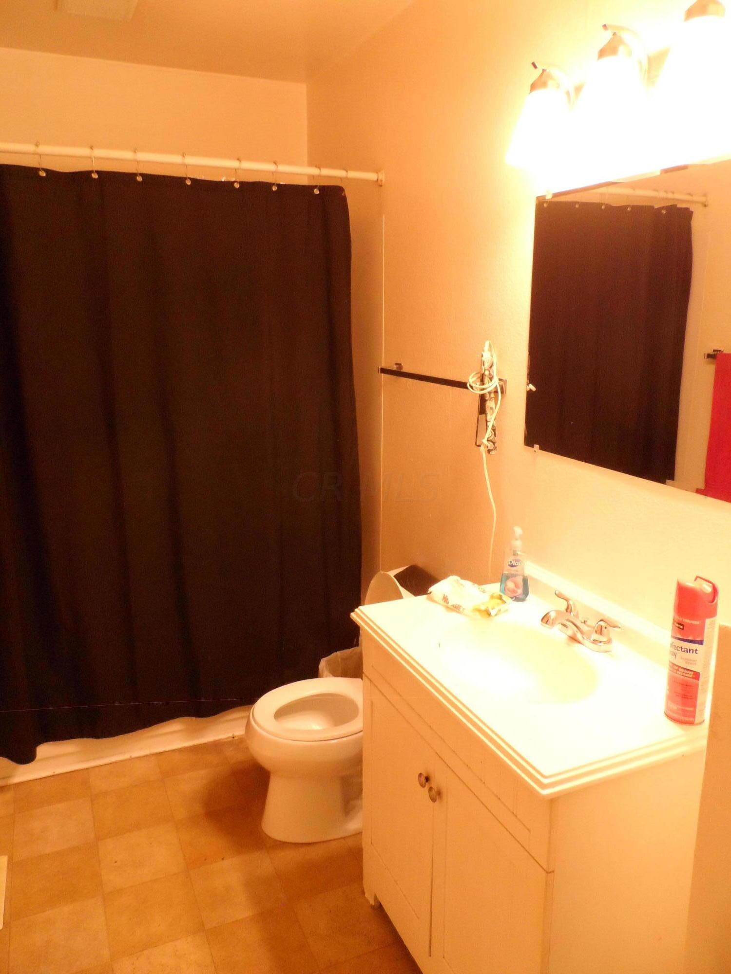 5306 Sinclair Road Columbus, OH 43229 - Photo 5 of 14 Gallery Image 5