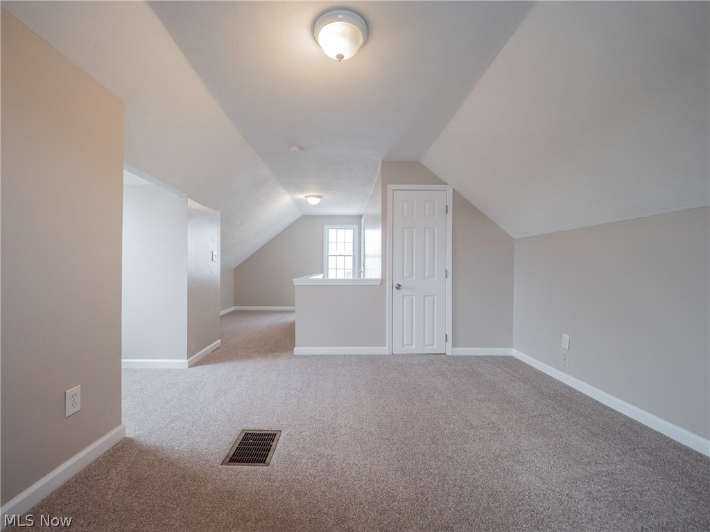 3729 Menlo Road Cleveland, OH 44120 - Photo 22 of 33