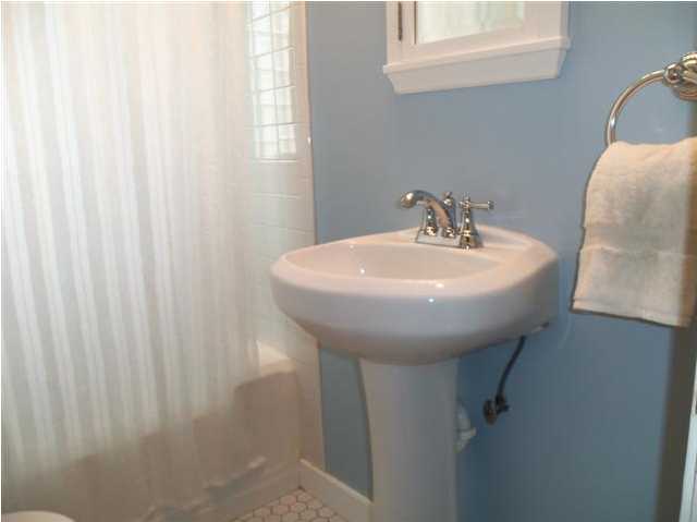 208 Iola Road Louisville, KY 40207 - Photo 13 of 23 Additional Photo
