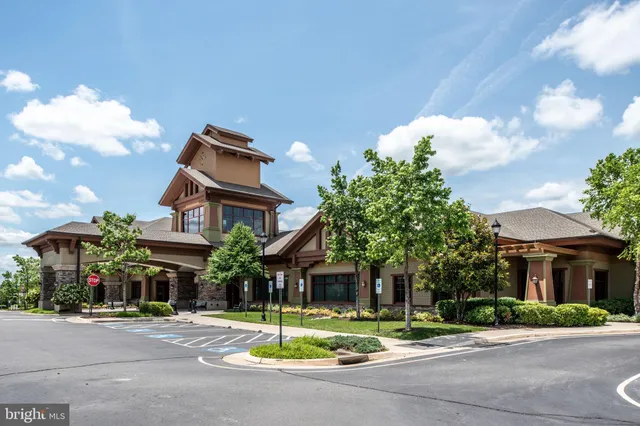 $669,999 | 27 Sanibel Drive, Fredericksburg, VA 22406