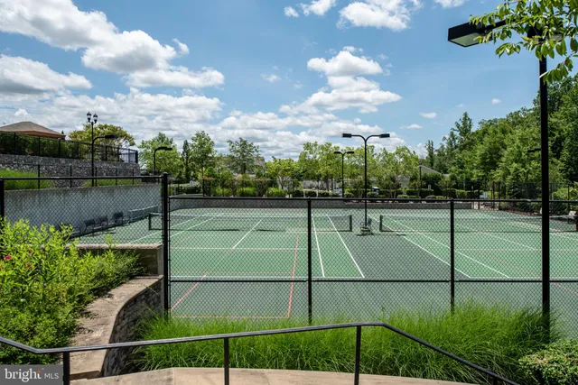 $669,999 | 27 Sanibel Drive, Fredericksburg, VA 22406