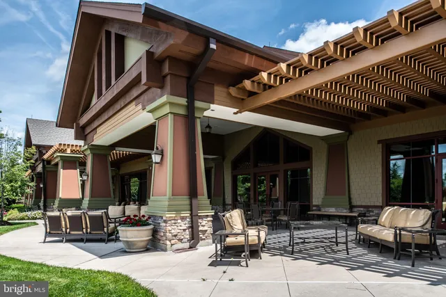 $669,999 | 27 Sanibel Drive, Fredericksburg, VA 22406