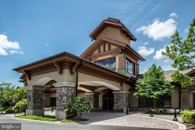 $669,999 | 27 Sanibel Drive, Fredericksburg, VA 22406