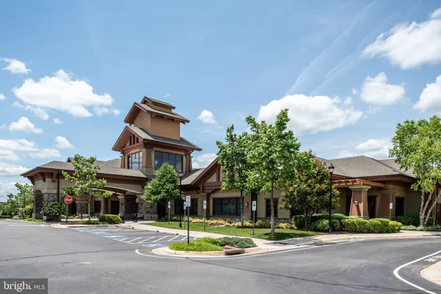 $669,999 | 27 Sanibel Drive, Fredericksburg, VA 22406