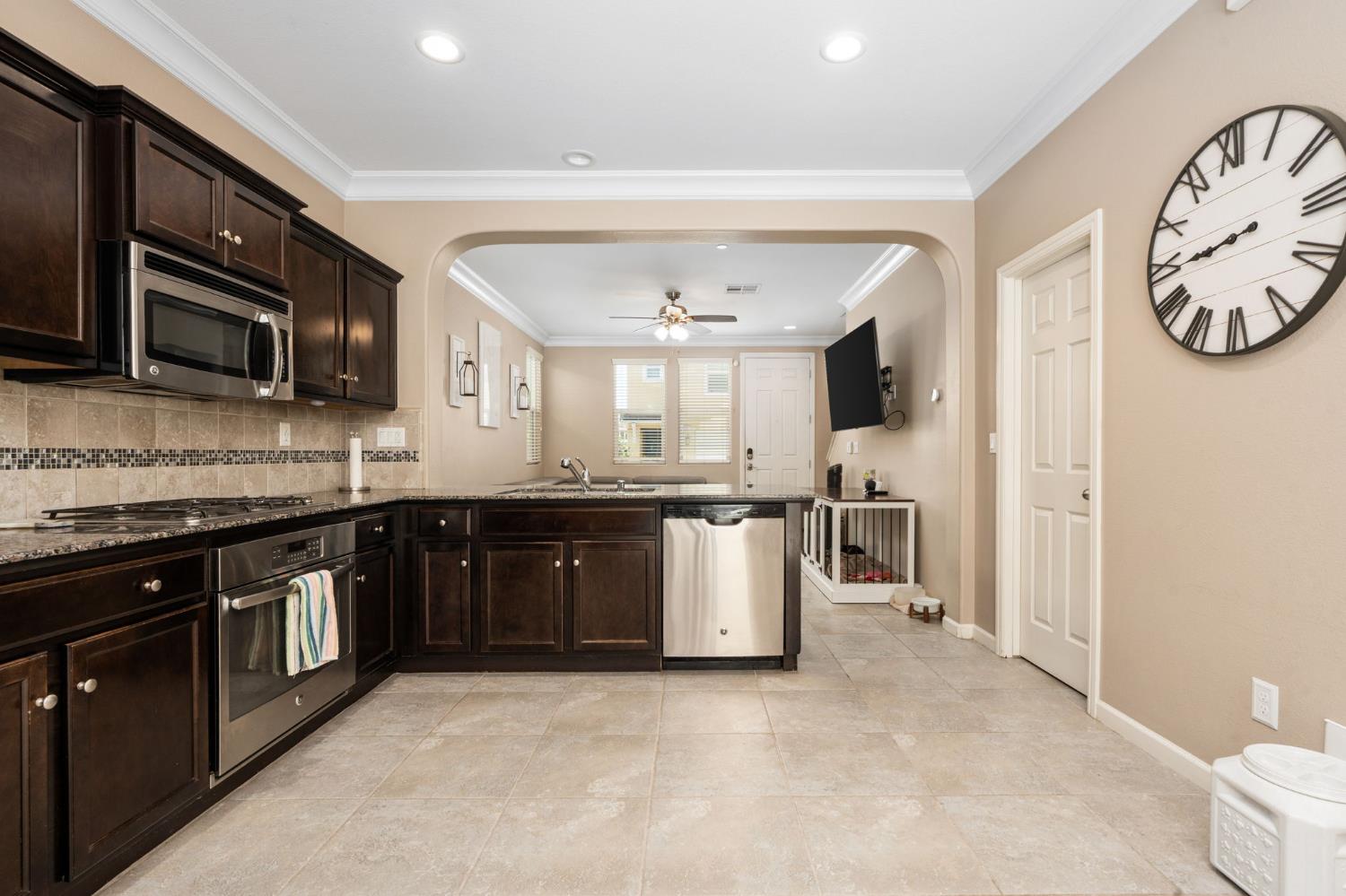 3566 Integrity Way Clovis, CA 93619 - Photo 12 of 33