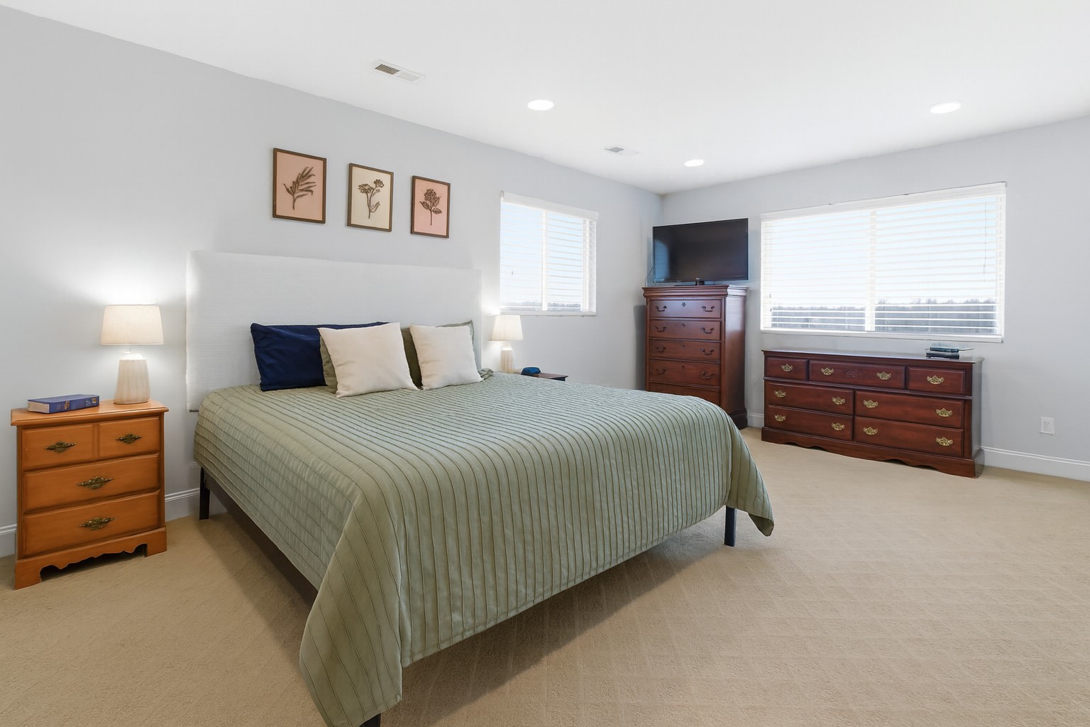 558 Ferrells Loop Road Beechgrove, TN 37018 - Photo 26 of 46 a bedroom with a bed and dresser