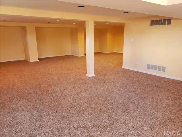 $2,750 | 803 Clayworth Drive, Ballwin, MO 63011