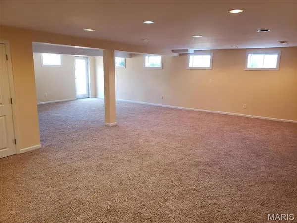 $2,625 | 803 Clayworth Drive, Ballwin, MO 63011