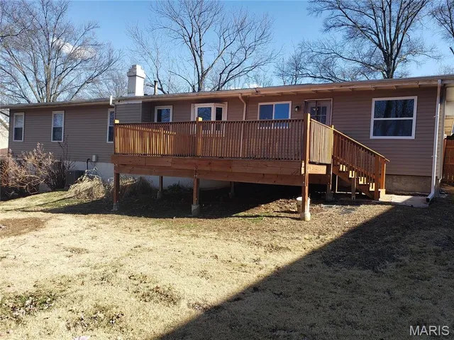 $2,750 | 803 Clayworth Drive, Ballwin, MO 63011
