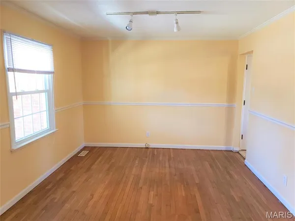 $2,625 | 803 Clayworth Drive, Ballwin, MO 63011