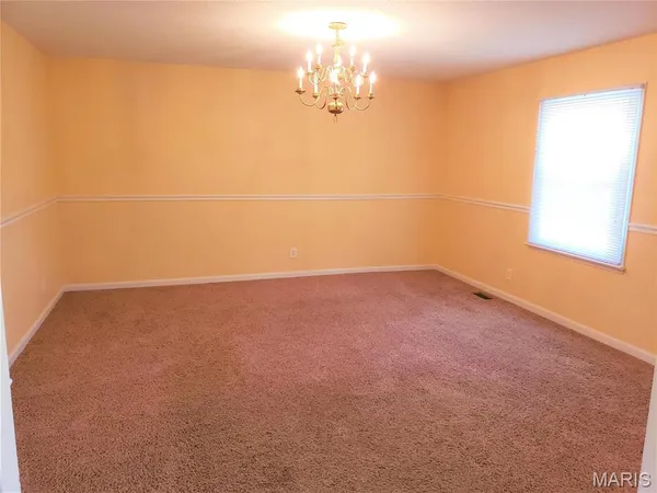 $2,625 | 803 Clayworth Drive, Ballwin, MO 63011