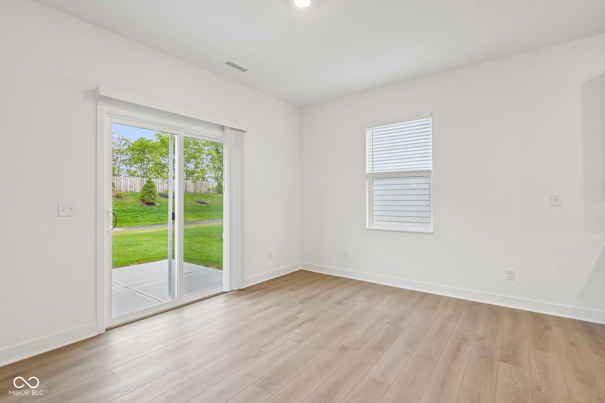 15274 Farrington Road Fishers, IN 46037 - Photo 11 of 45