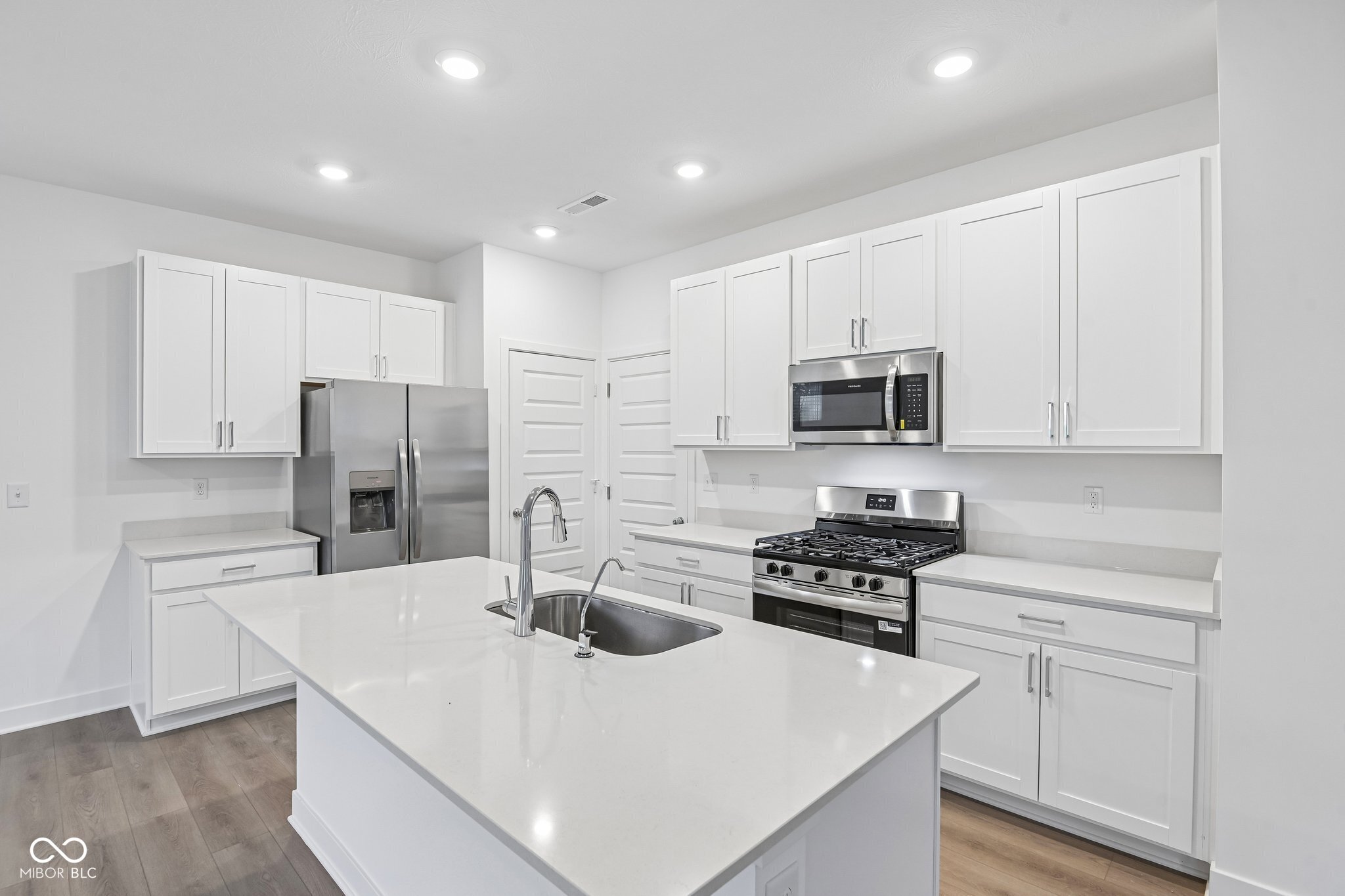 15274 Farrington Road Fishers, IN 46037 - Photo 13 of 45