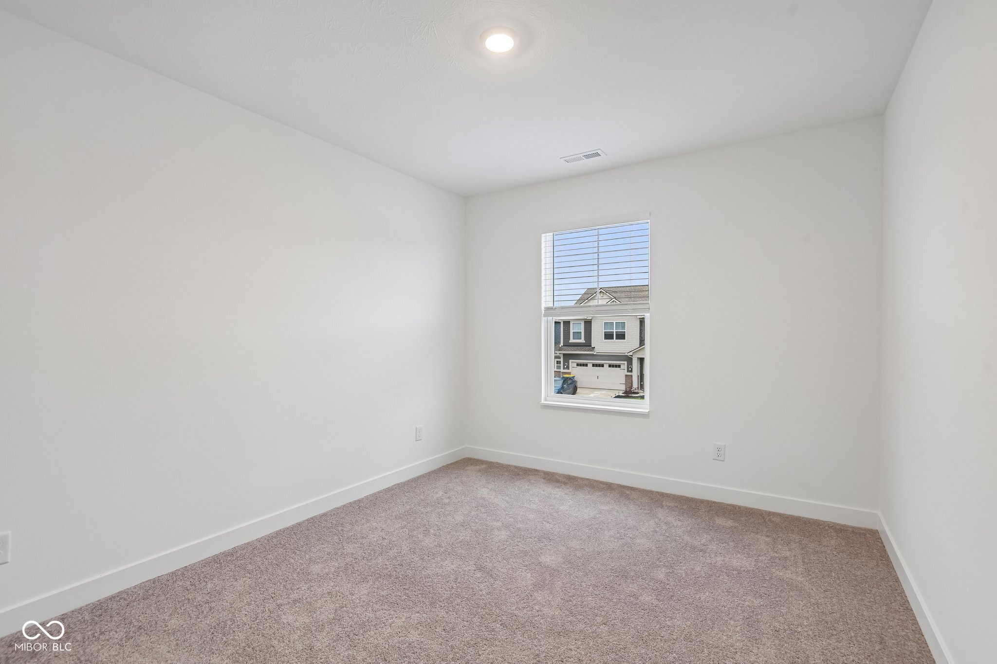 15274 Farrington Road Fishers, IN 46037 - Photo 29 of 45