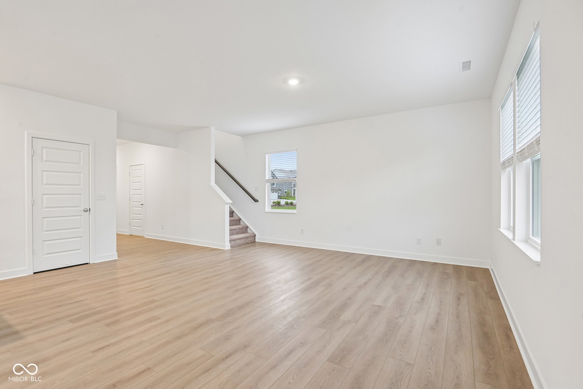 15274 Farrington Road Fishers, IN 46037 - Photo 7 of 45