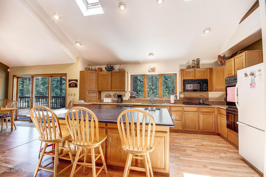 5705 Townsend-Winona Road Flagstaff, AZ 86004 - Photo 15 of 38 15