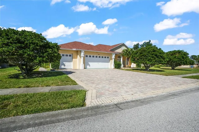 $590,000 | 3441 Cedar Crest Loop, Spring Hill, FL 34609