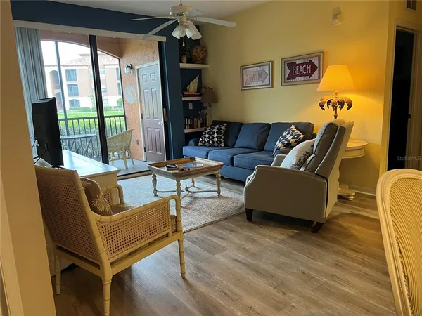 $4,400 | 8357 38th St Circle East, Unit 104, Sarasota, FL 34243