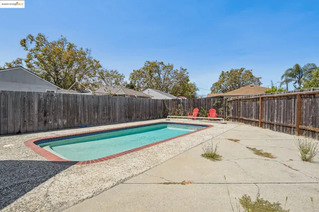 $749,999 | 17761 Via Arriba, San Lorenzo, CA 94580