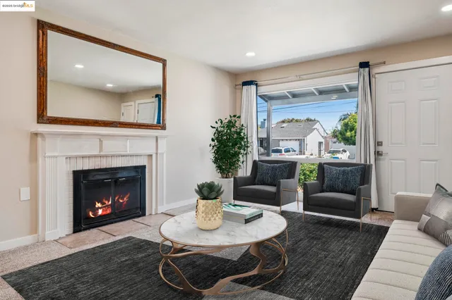 $749,999 | 17761 Via Arriba, San Lorenzo, CA 94580