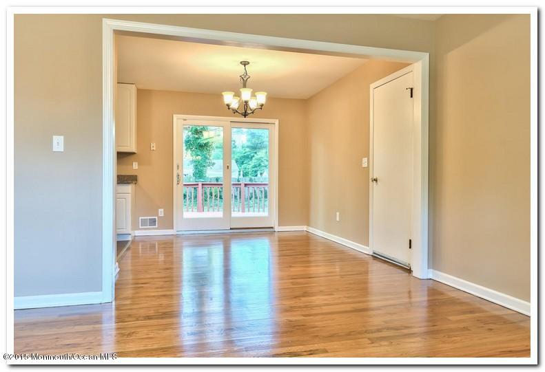60 Sloop Creek Road Bayville, NJ 08721 - Photo 8 of 30 Dining room
