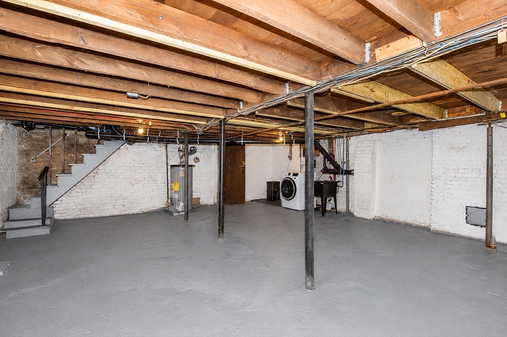 33 Plumtree Road Springfield, MA 01118 - Photo 22 of 29 Gallery Image 22
