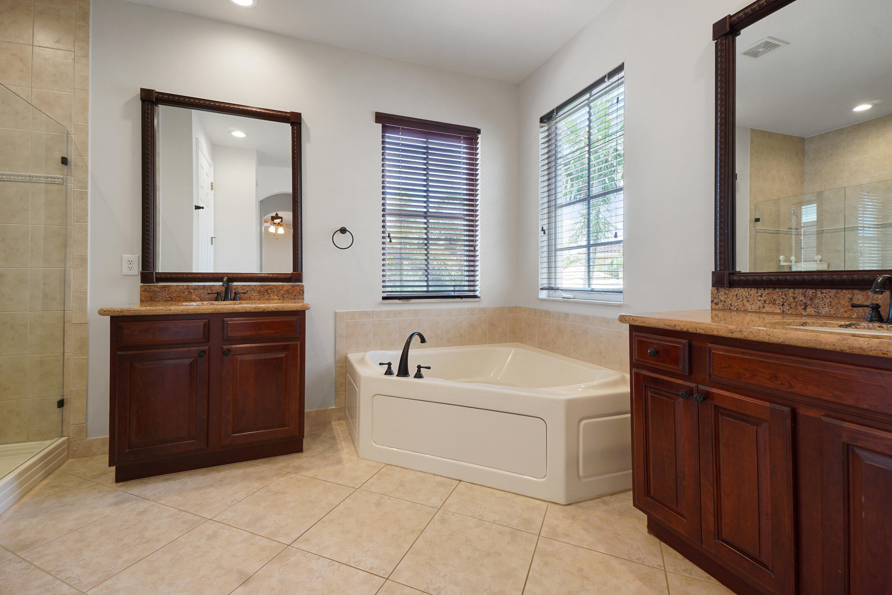 108 Midleton Way Jupiter, FL 33458 - Photo 12 of 23 DSC01468