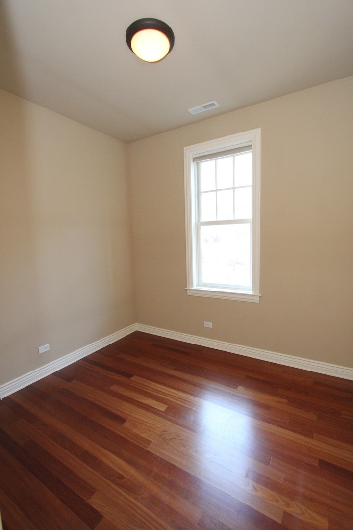 35 South Racine Avenue, Unit 5NW Chicago, IL 60607 - Photo 16 of 25 Gallery Image 16