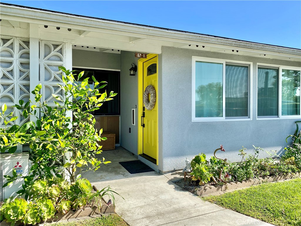 1312 Golden Rain Road Seal Beach, CA 90740 - Photo 26 of 38