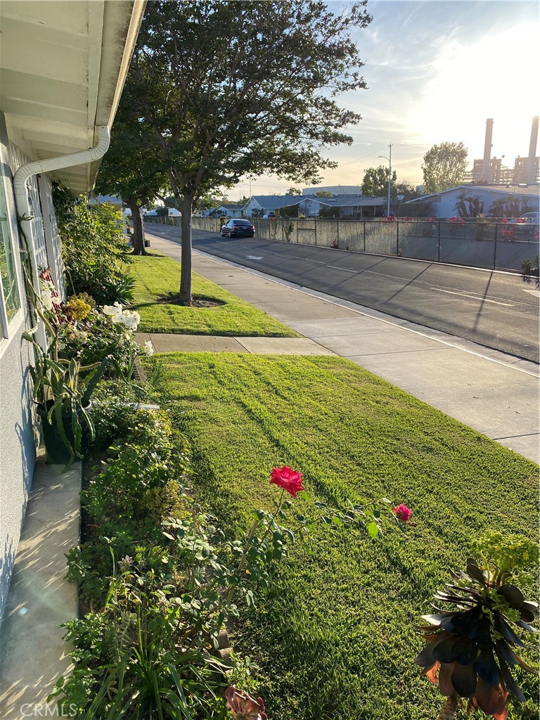 1312 Golden Rain Road Seal Beach, CA 90740 - Photo 29 of 38 View facing west