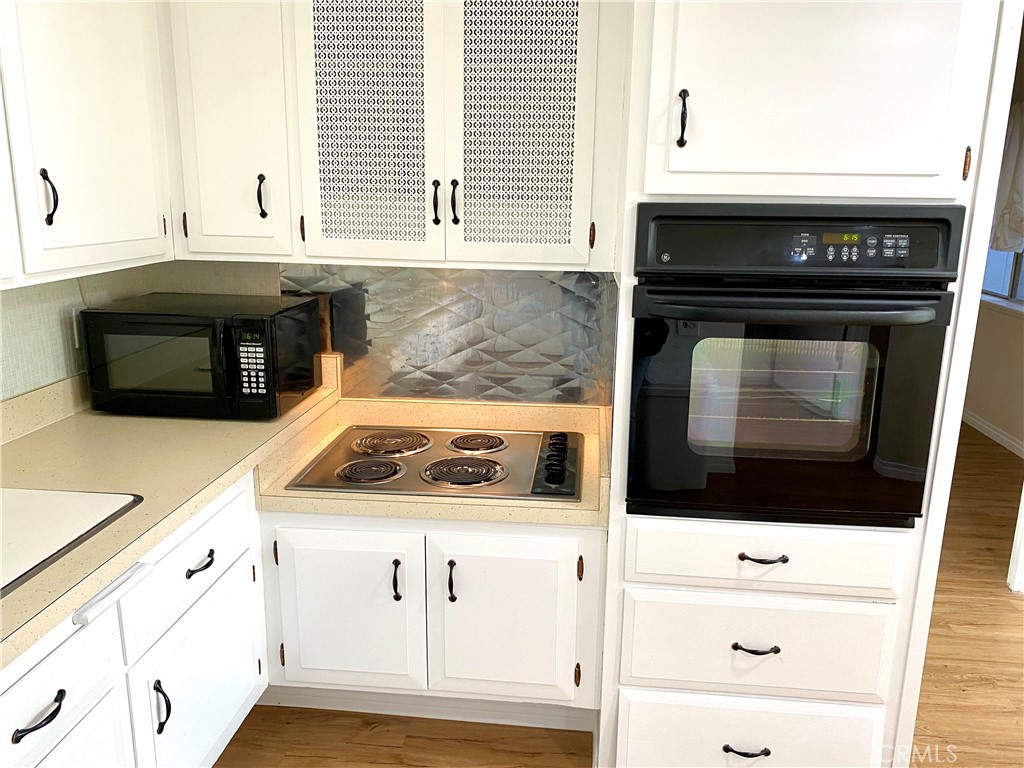 1312 Golden Rain Road Seal Beach, CA 90740 - Photo 6 of 38 microwave is included